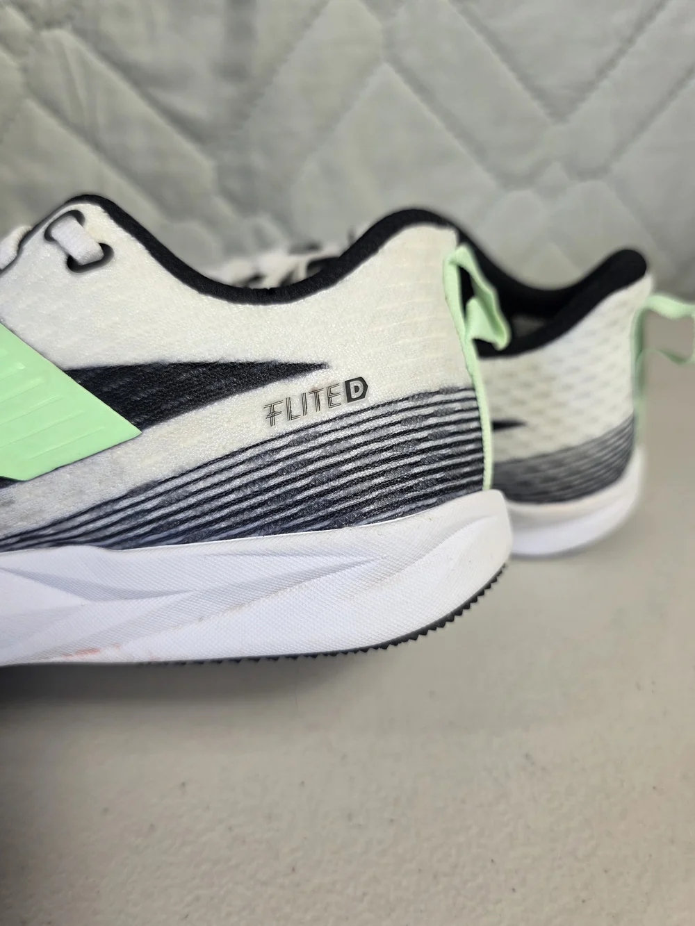 New Balance FuelCell Flite-D Mens Size 6.5 Black White Green